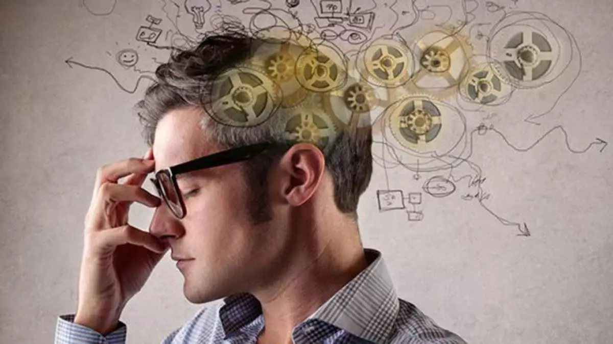 Özdeşleşmeden Yaşamak/Murat Çetinkaya